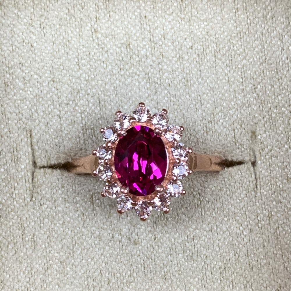 🌺Swarovski Fuchsia Crystal Ring🌺